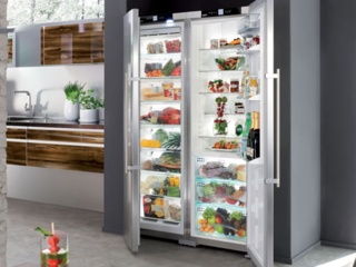 Серебристые двухкамерные холодильники Liebherr